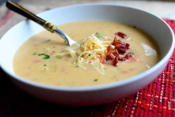 Суп в мультиварке с картофелем и беконом