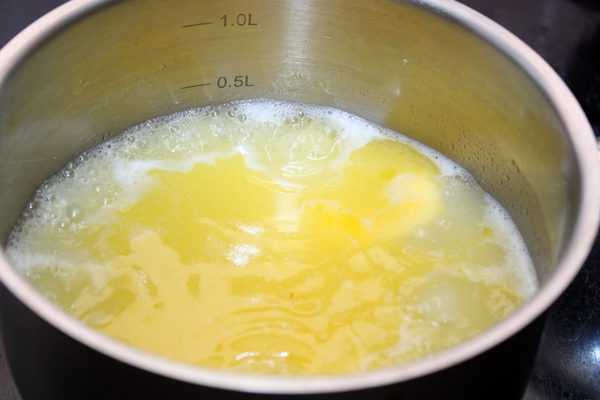 Заварной крем на молоке с маслом