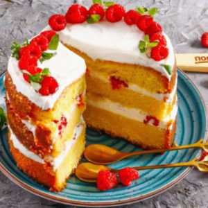 Бисквитный торт с малиной с фото по шагам
