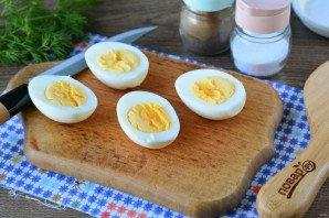 Яйца фаршированные килькой