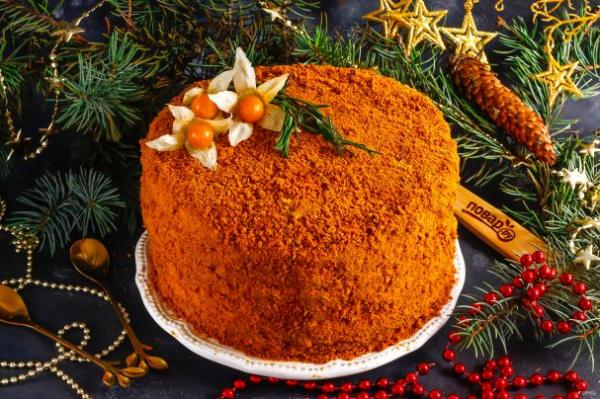 Медовый торт на Новый год - просто,вкусно - фоторецепт пошагово