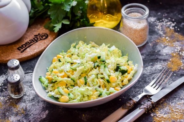 Простой салат из китайской капусты  — вкусно, просто — фоторецепт пошагово