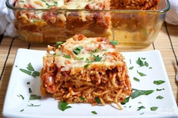 Запеченные спагетти с сосисками - просто,вкусно - фоторецепт пошагово