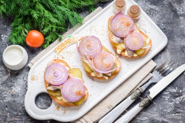 Голландские бутерброды с селедкой - просто,вкусно - фоторецепт пошагово