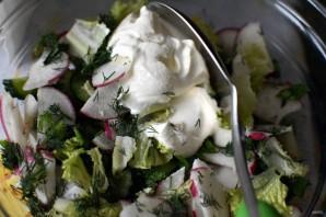 Летний салат с редисом и черемшой - пошаговый рецепт
