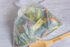 Малосольные овощи в пакете - пошаговый рецепт