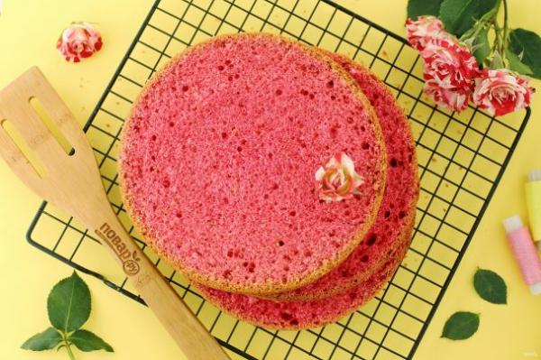 Розовый бисквит - просто,вкусно - фоторецепт пошагово