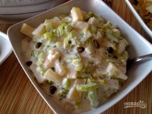 Салат из сельдерея с ананасом - пошаговый рецепт