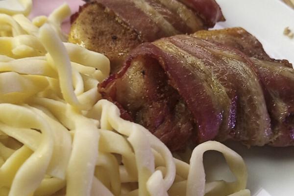 Свинина в беконе в духовке, рецепт с фото и видео - просто,вкусно - фоторецепт пошагово