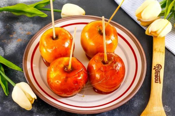 Яблоки в карамели - просто,вкусно - фоторецепт пошагово