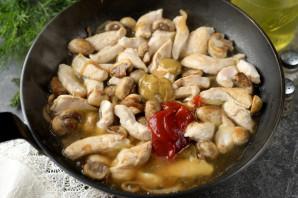 Курица с грибами в горчичном соусе