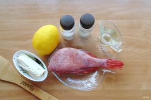 Морской окунь в духовке с лимоном
