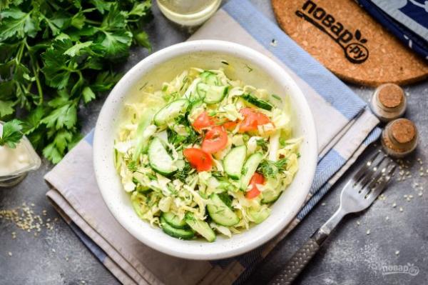 Простой салат из свежей капусты - просто,вкусно - фоторецепт пошагово
