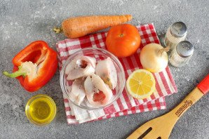 Рыбные стейки с овощами в духовке