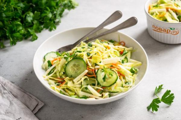 Салат с огурцом и капустой кольраби - просто,вкусно - фоторецепт пошагово
