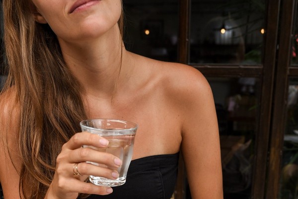 Норма воды в день: почему опасно пить много жидкости