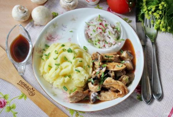 Курица с грибами в соусе терияки - просто,вкусно - фоторецепт пошагово