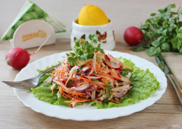 Салат из яблок, моркови и редиски - просто,вкусно - фоторецепт пошагово